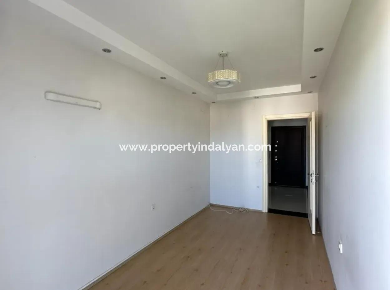3 1 Luxury Boulevard Front Flat In Residence For Sale