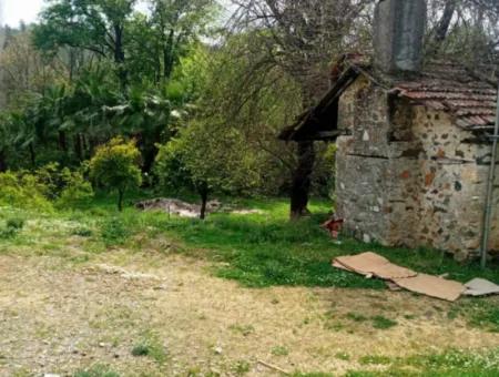 Mugla Köyceğiz In The Village Of Köyceğiz 1026 M2 Detached Land For Sale