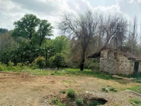 Mugla Köyceğiz In The Village Of Köyceğiz 1026 M2 Detached Land For Sale