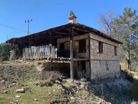 Land With 2 Houses In Denizli Çameli Ericek For Sale