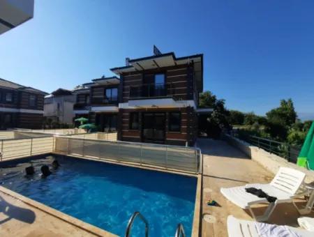 Zero Detached Duplex With Swimming Pool In Muğla Dalyanda Complex For Rent