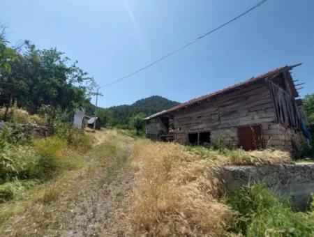 2500 M2 Detached 2 Houses And Barns, Warehouse For Sale In Çameli Kızılyaka