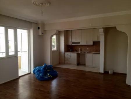 3 1 Apartment With Elevator In The Center Of Ortaca For Rent