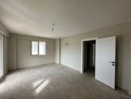 For Rent 2 1 Flat With Pool In Ortaca Karaburun