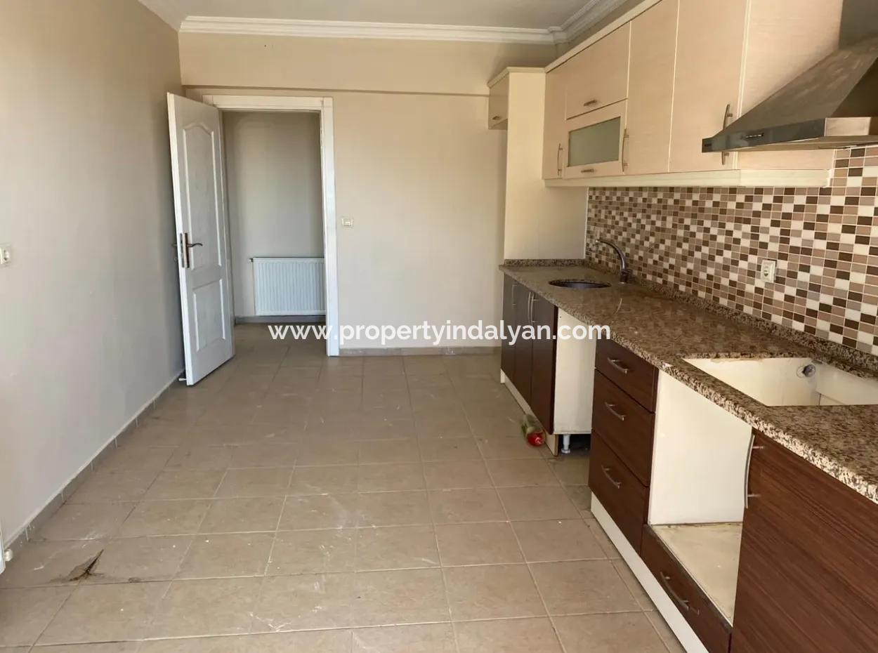 Ortacada 200 M2 Lüks Kaloriferli Daire Satılık