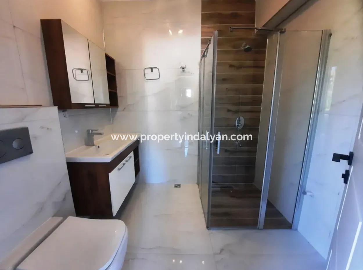 Muğla Dalyanda 520 M2 Arsada 230 M2 5+1 Ultra Lüks Villa Satılık