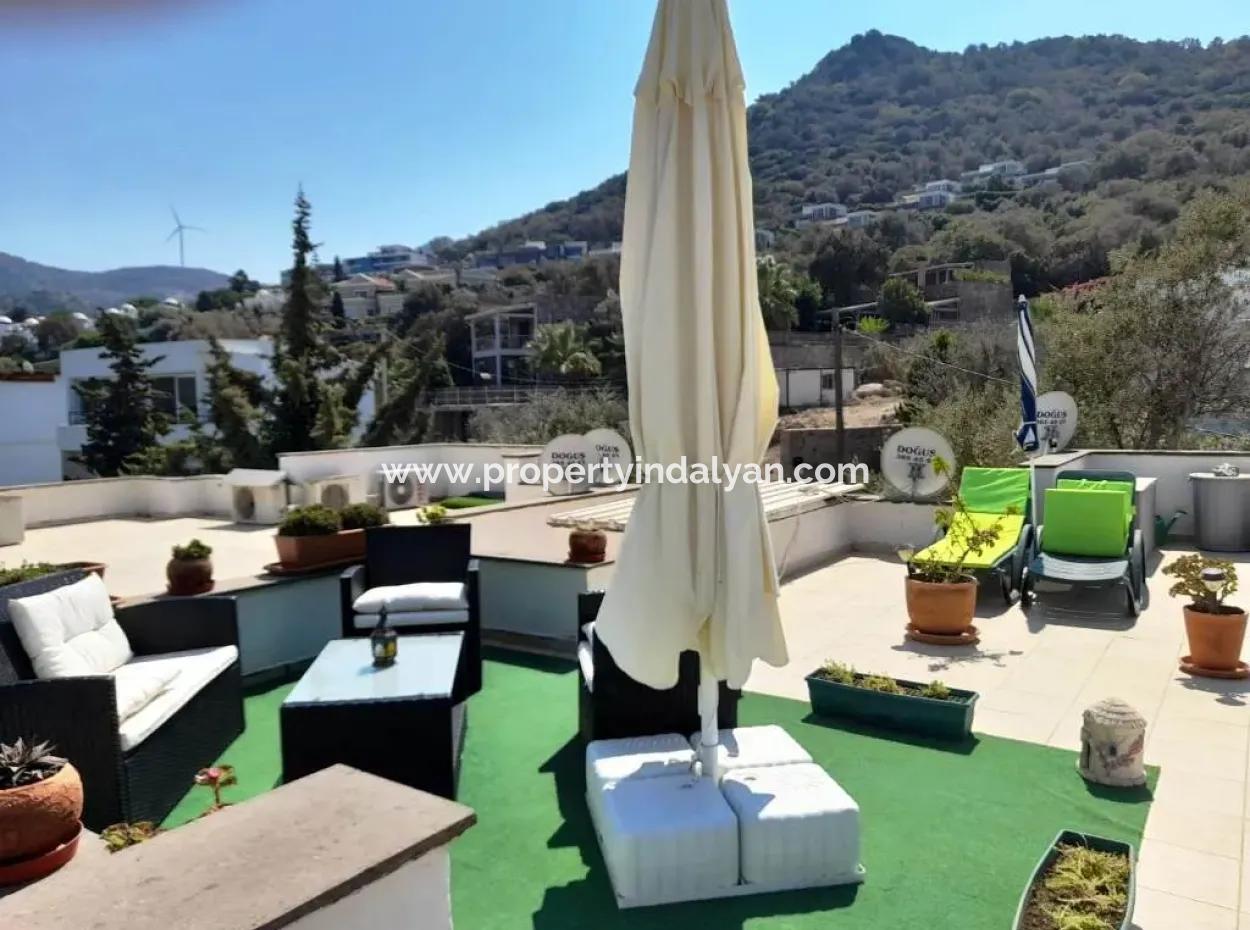 Yalıkavakta Deniz Manzaralı 2+1 Konut Kredisine Uygun Daire Satılık