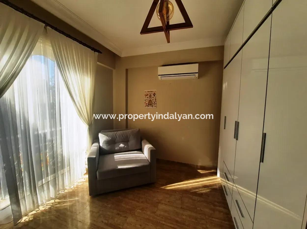 Muğla Ortaca Okçularda 200 M2 5+1 Yüzme Havuzlu Müstakil Eşyalı Villa Yıllık Kiralık