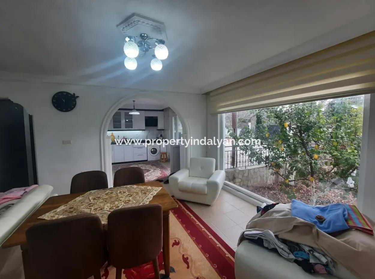 Köyceğiz Zeytinalanında 1700 M2 Arsada 200 M2 Göl Manzaralı Villa Satılık