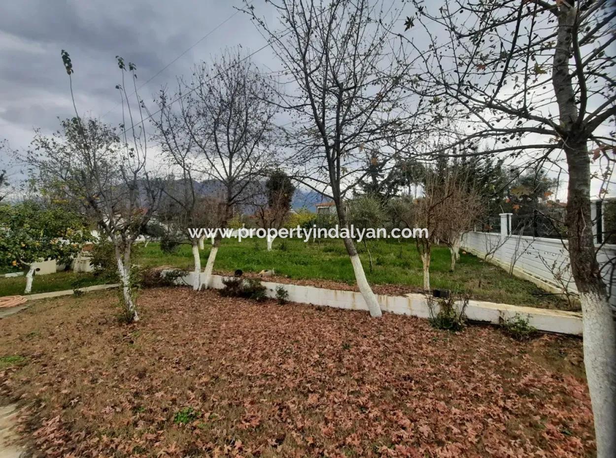 Köyceğiz Zeytinalanında 1700 M2 Arsada 200 M2 Göl Manzaralı Villa Satılık