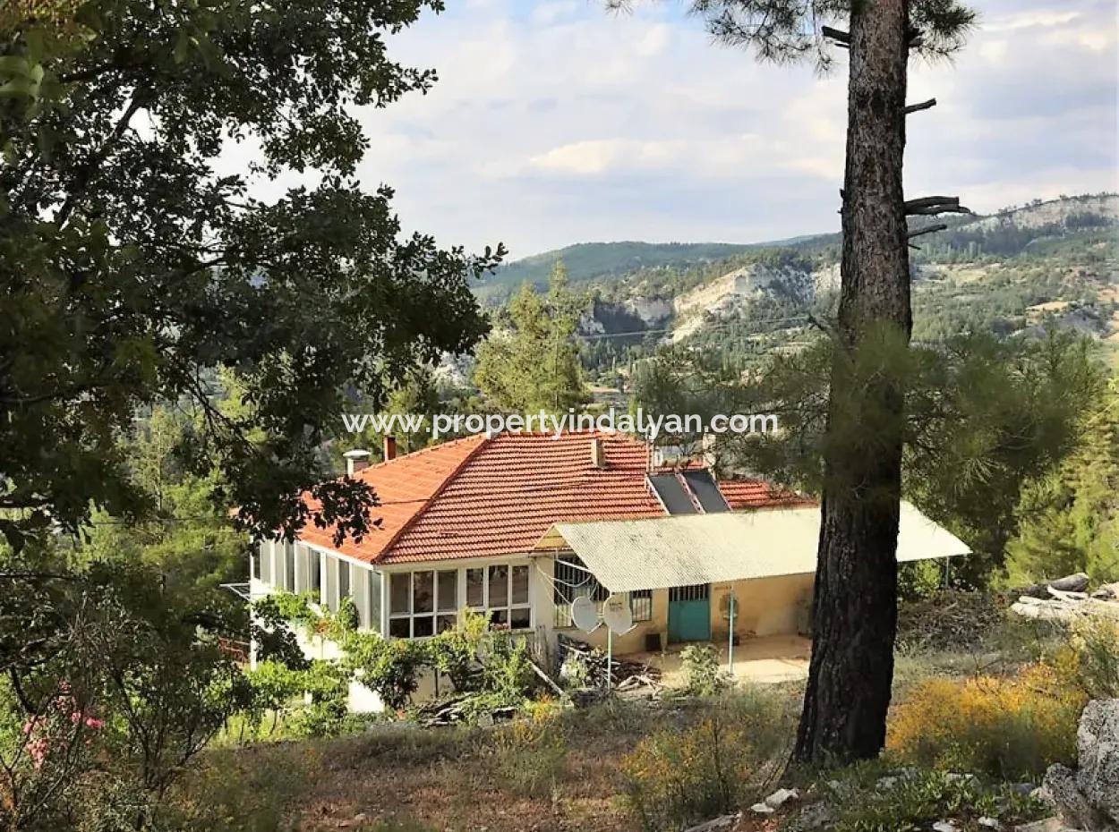 Denizli Çameli Ericekte İçinde 2 Adet Ev Bulunan Arazi Satılık