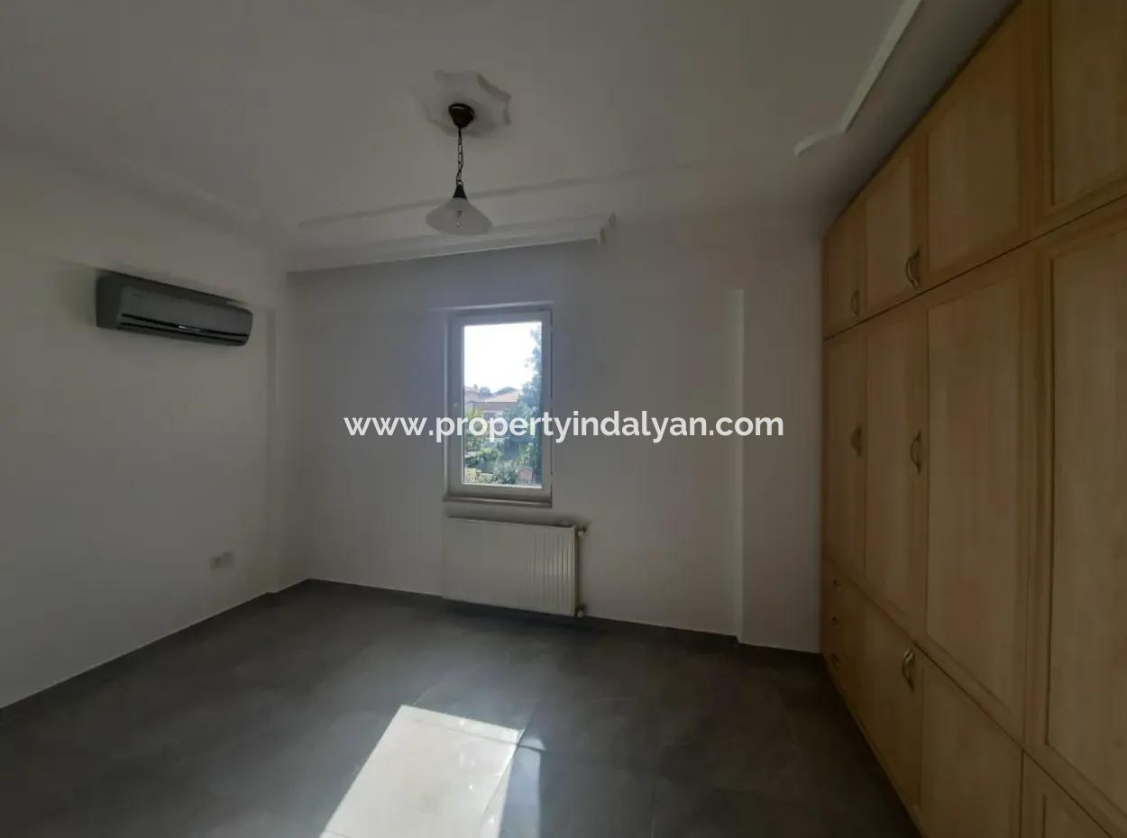 Köyceğizde Göle Yakın Yüzme Havuzlu, Eşyalı, 7+1 Müstakil Tripleks Mayısa Kadar  Kiralık