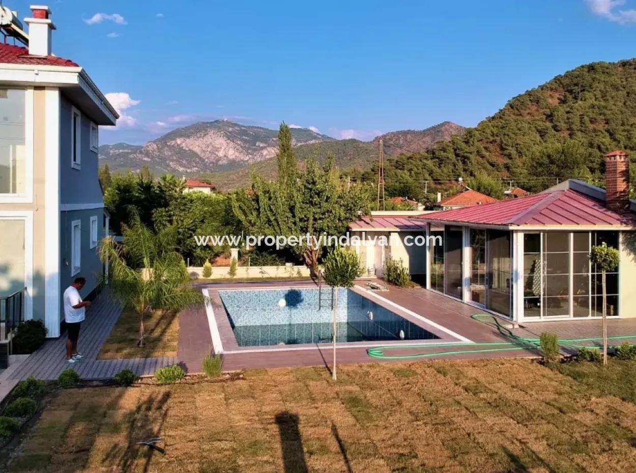 Ortacada Satılık Lüks Villa