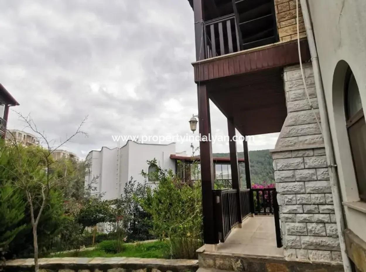 Milas - Boğaziçi Mah. Deniz Manzaralı Villa Satılık