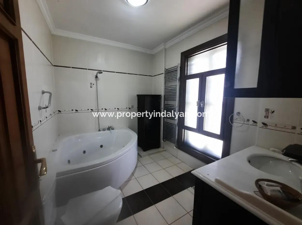 Muğla Ortaca Dalyan Da 280 M2 4+1 Jakuzili Tripleks Satılık