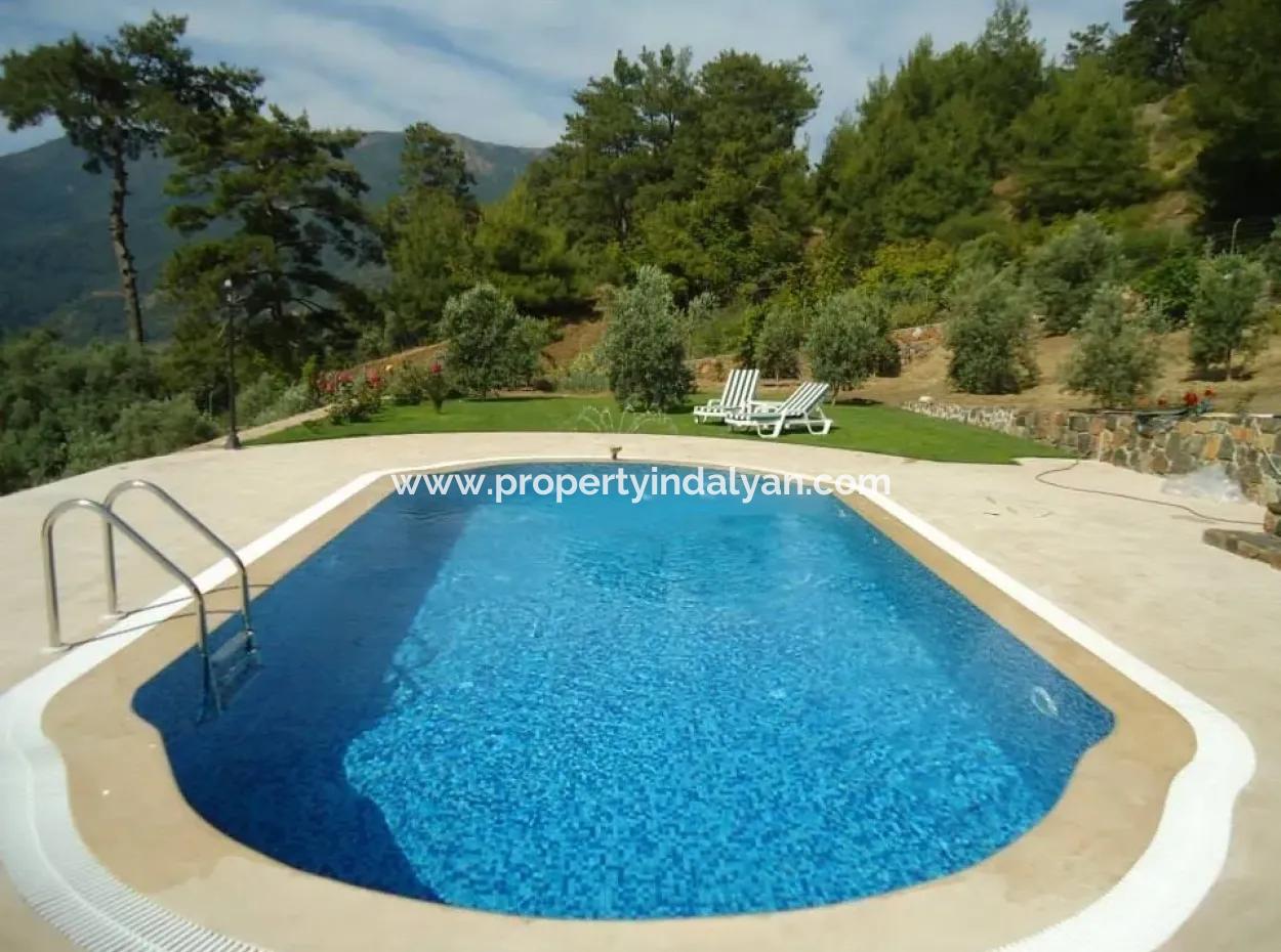 Köyceğiz Ekincik Te Deniz Manzaralı 5128 M2 Arazide 130 M2, 3+1 Villa Satılık