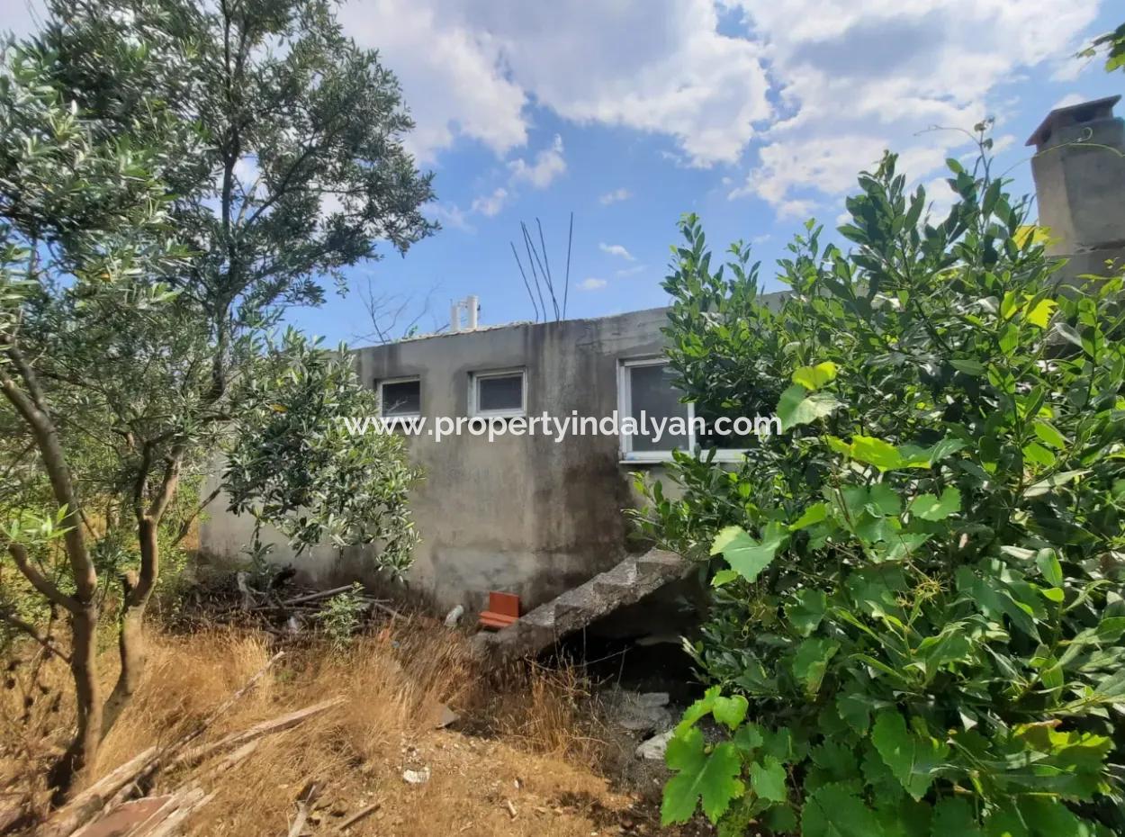 Köyceğiz Toparlarda Göl Manzaralı 2 100 M2 İmarlı Arsa Ve 2 Ev Satılık