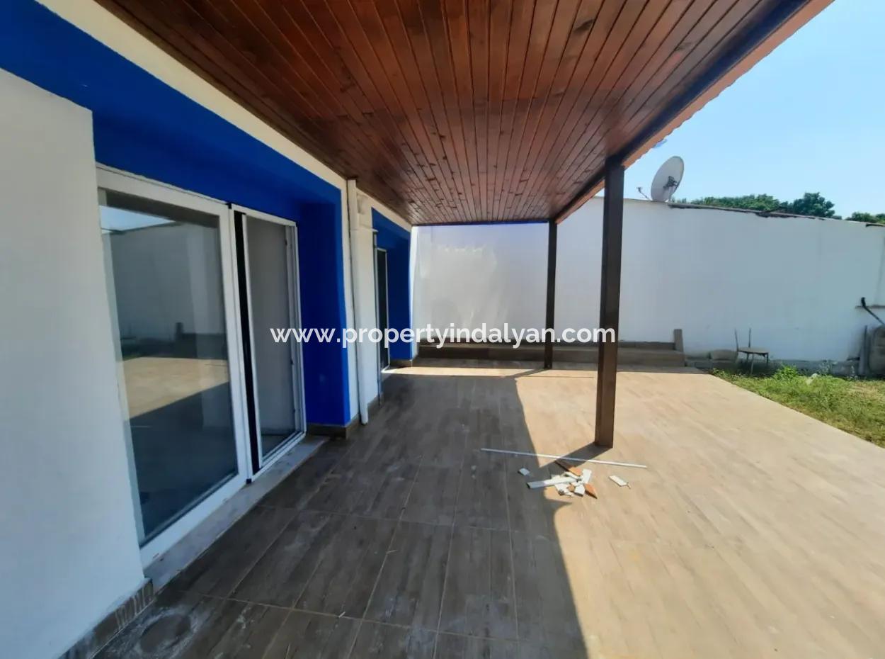 Muğla Okçularda Eşyasız, Bahçeli 2+1 Giriş Kat Kiralık