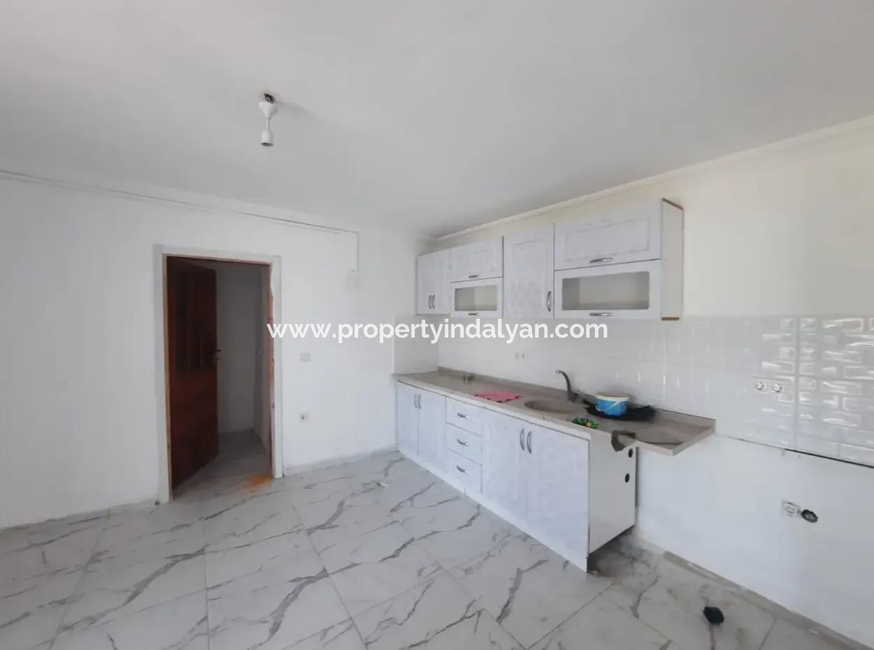 Muğla Okçularda Eşyasız, Bahçeli 2+1 Giriş Kat Kiralık