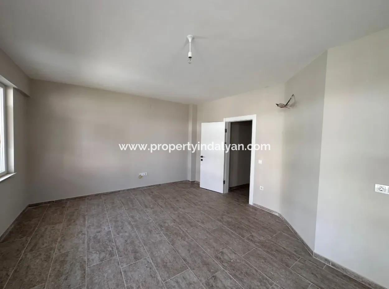 Ortaca Da 2+1 Yüzme Havuzlu Sıfır Bahçe Katı Daire Satılık