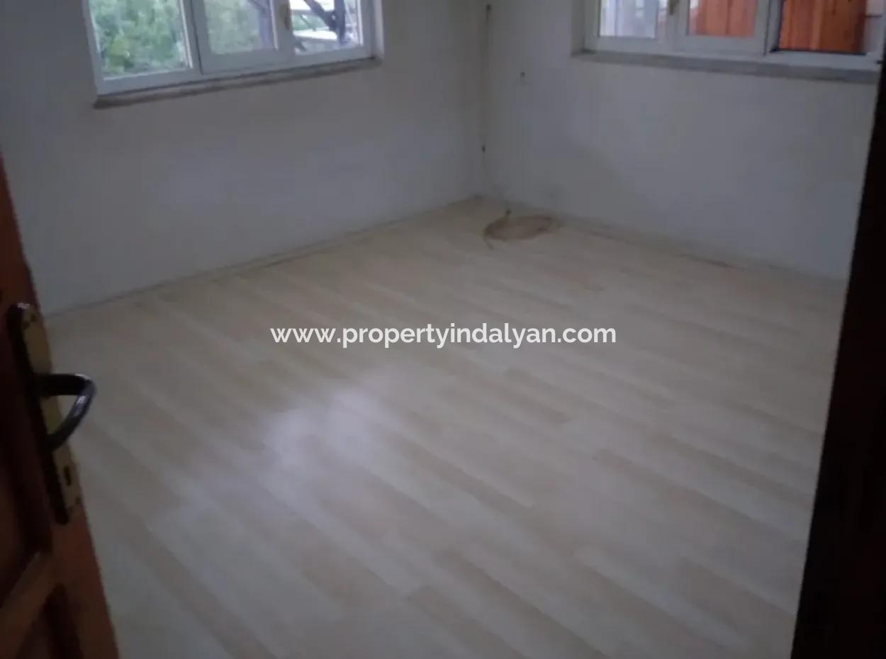 Ortaca Cumhuriyet Mah. 357 M2 Arsa İçinde 3 Katlı Ev Komple Satılık