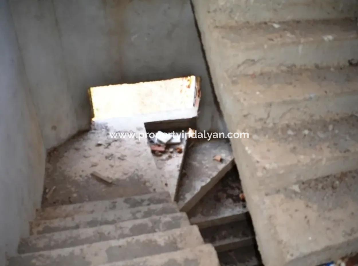 Toparlarda Satılık Köyceğiz Gölüne Yakın Villa