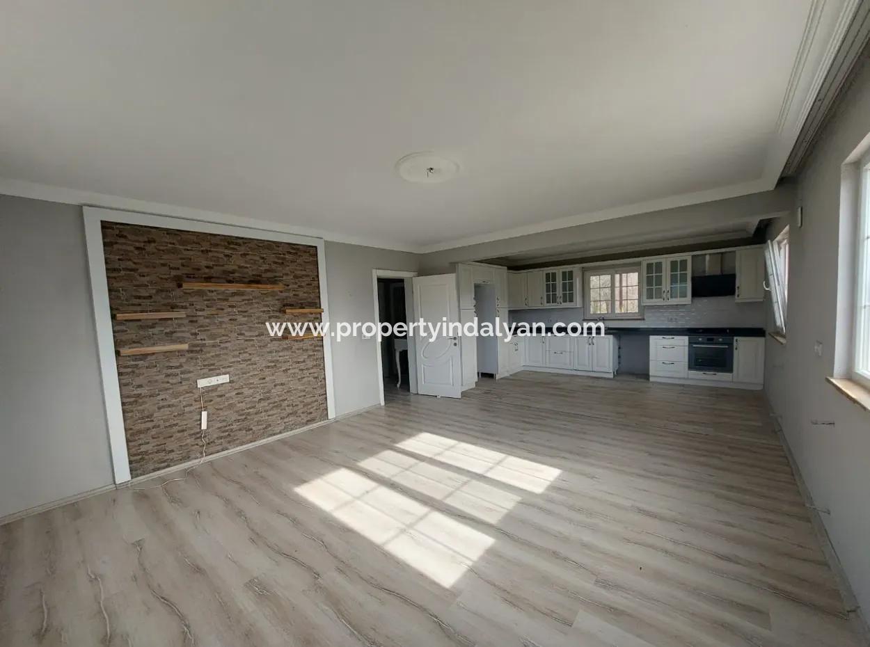 Muğla Dalyan Eskiköy'de Doğanın Kalbinde 4+1 Eşyasız Geniş Villa Yıllık Kiralık 