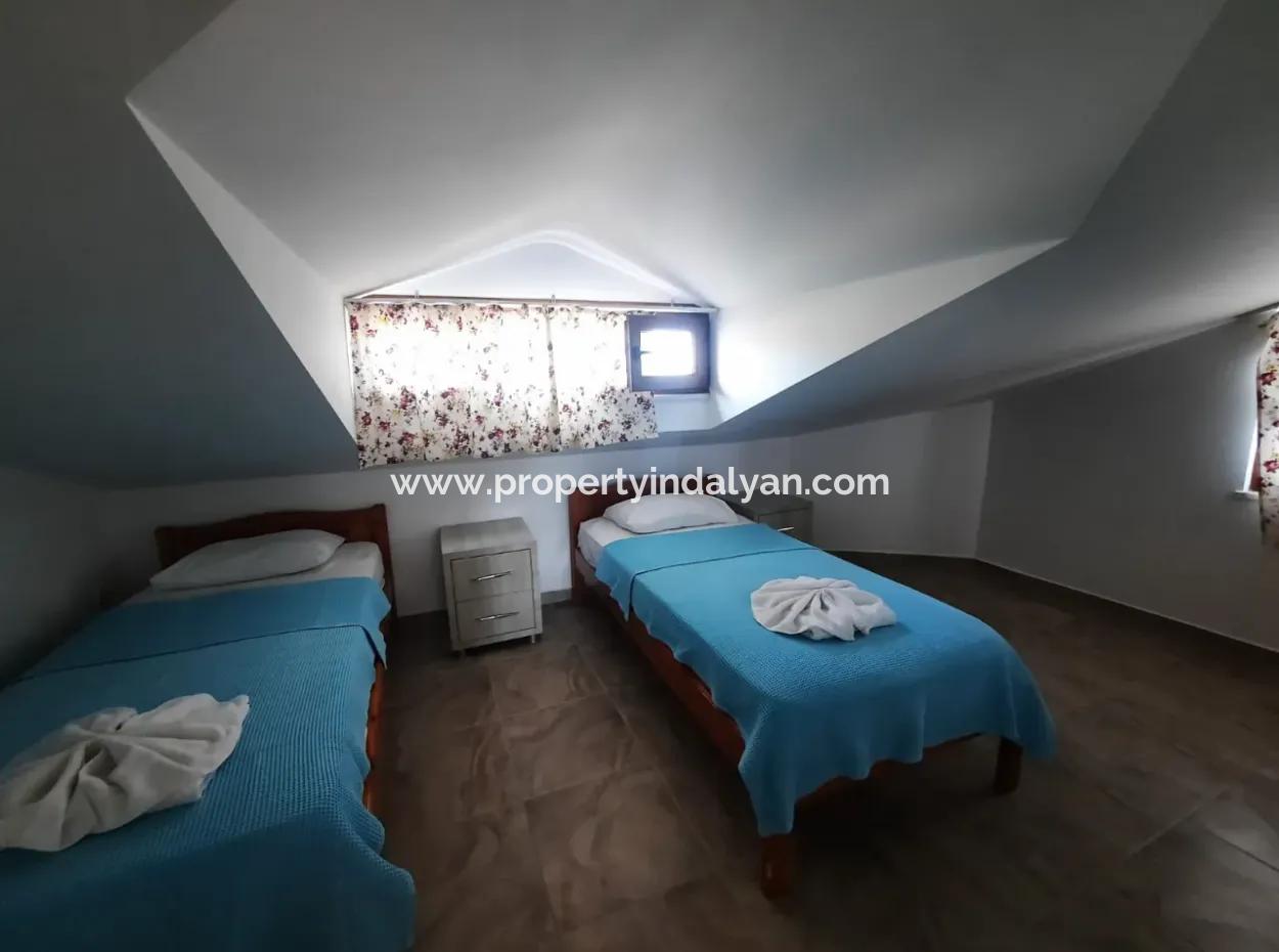 Muğla Dalyanda Yüzme Havuzlu Eşyalı Çatı Katı 2+1 Daire Kiralık