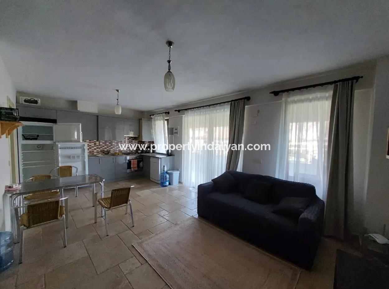 Muğla Dalyanda Kanala Sıfır 2+1 Site İçerisinde Satılık Villa