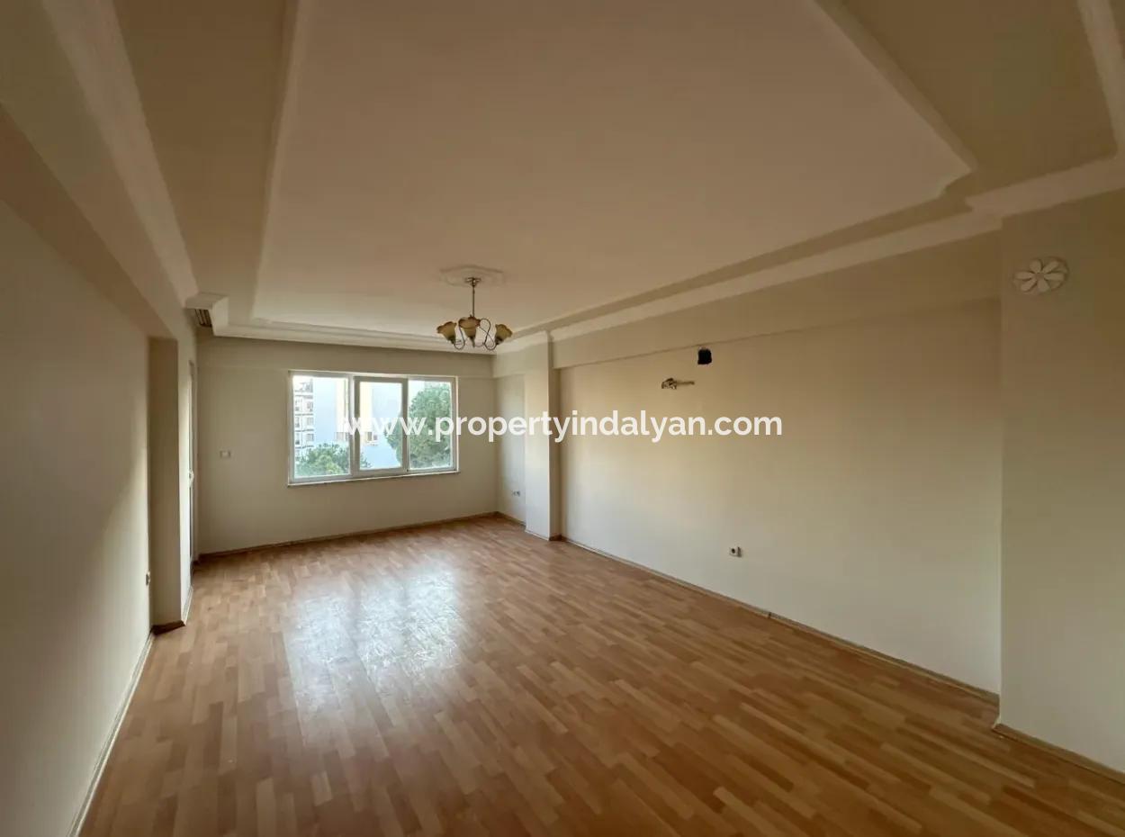 Bulvara Cephe 3+1 Kapalı Salon Ve Mutfak Daire Satılık