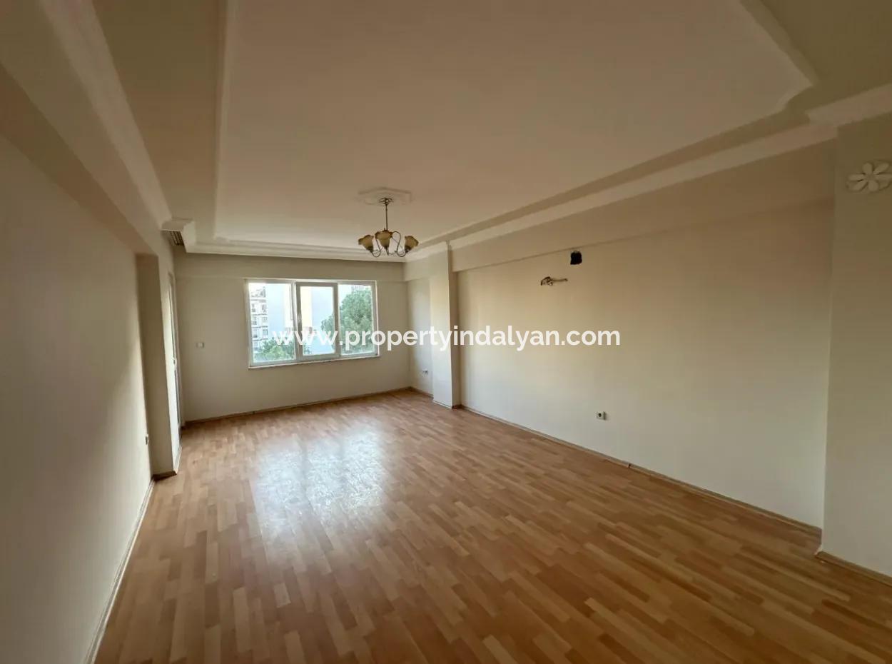 Bulvara Cephe 3+1 Kapalı Salon Ve Mutfak Daire Satılık