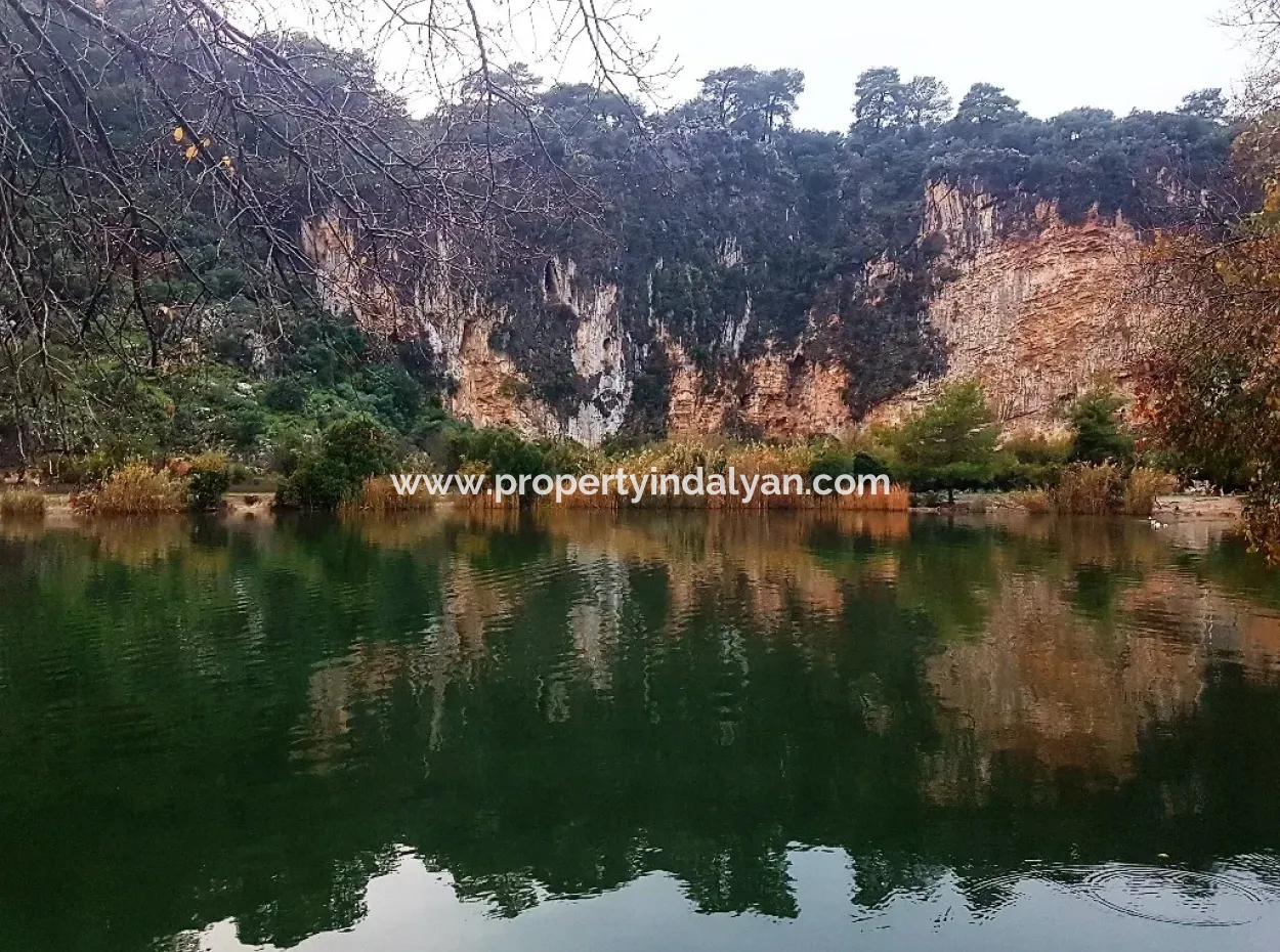 Dalyan Da Satılık Kanala Sıfır Turizm İmarlı Arsa