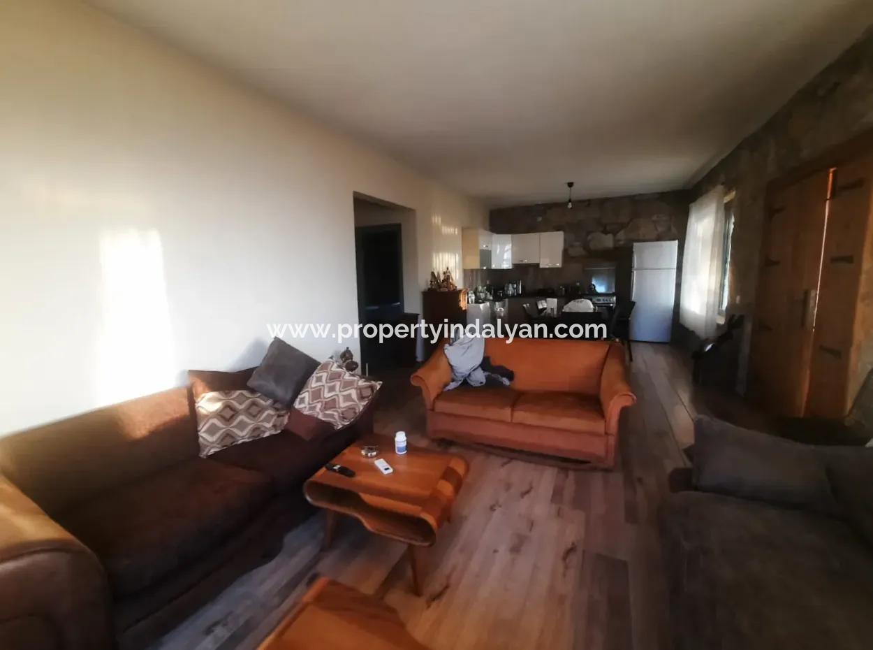 Muğla Dalyan Gökbelde Deniz Manzaralı, Yüzme Havuzlu, 1800 M2 Arazide 2+1  Eşyalı Taş Ev Kiralık