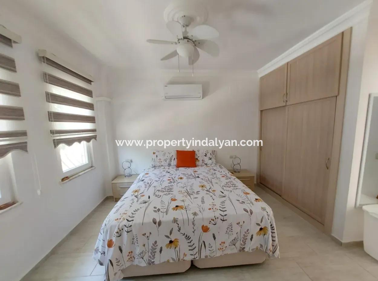 Dalyanda 580 M2 Arsada 120 M2  Yüzme Havuzlu Tek Katlı Kelepir  3+1 Ev Satılık