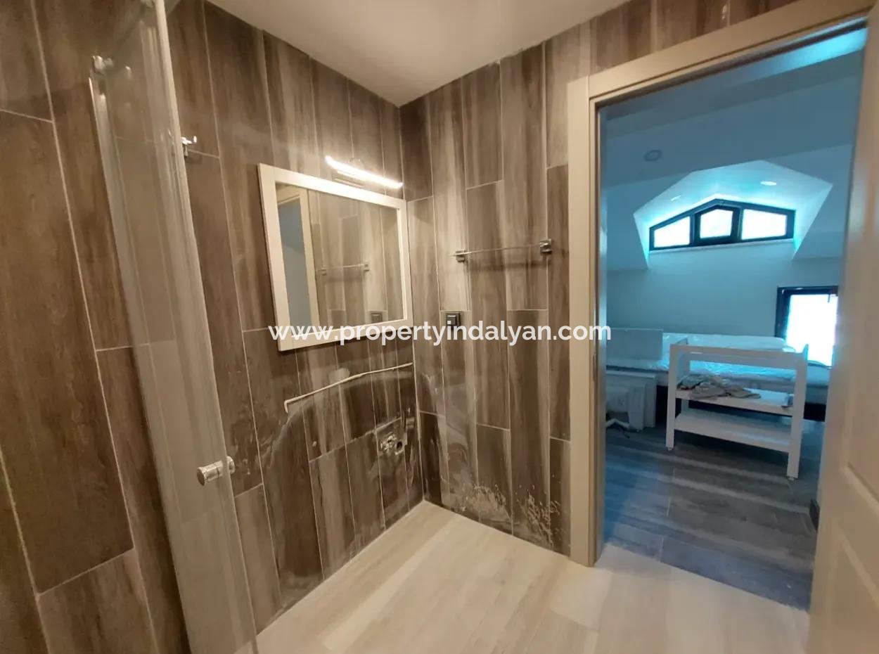 Muğla Dalyanda Kanala Sıfır 2.600 M2 Müstakil Arsada 8 Adet Sıfır Villa Turizm İşletme İçin Kiralık