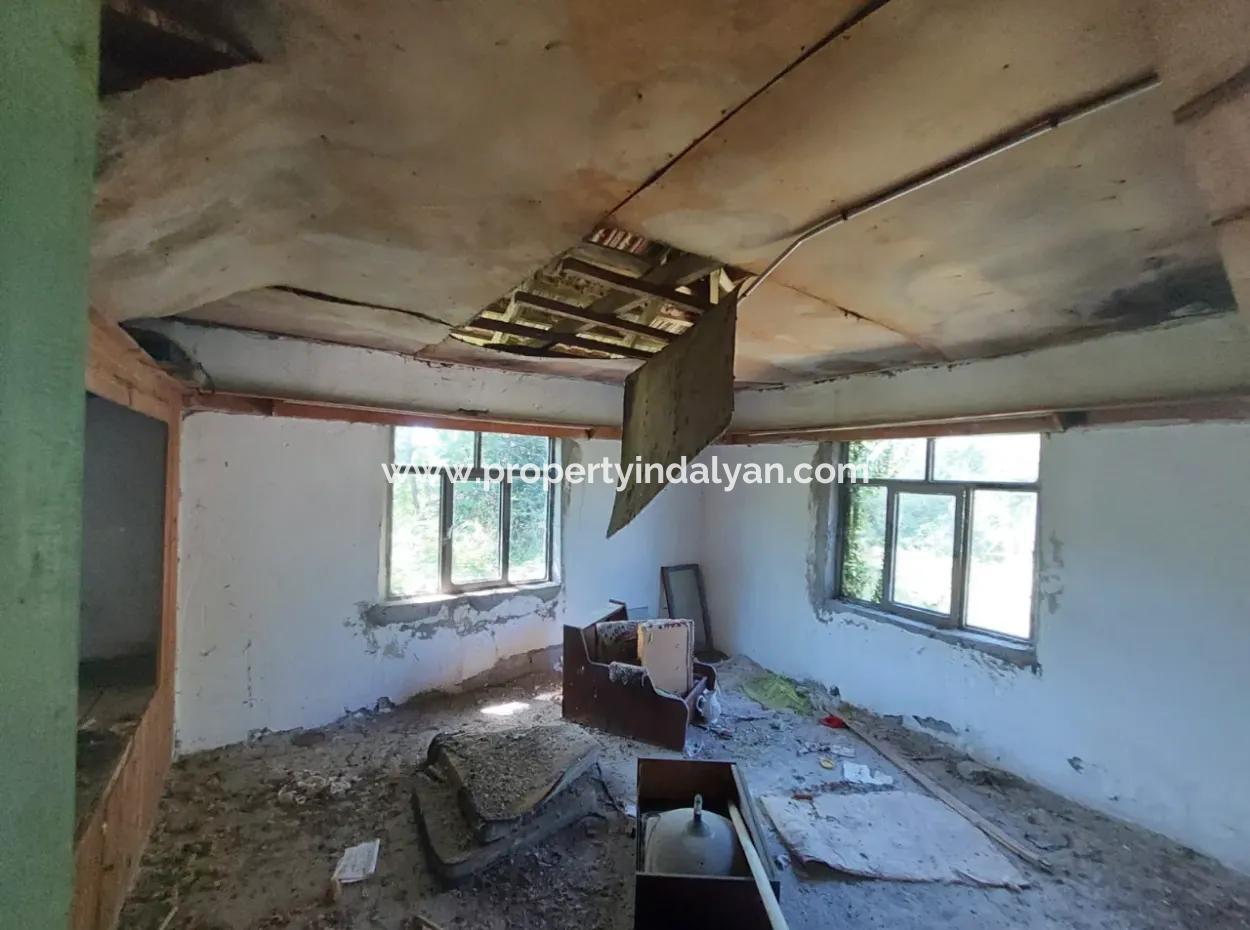 Ortaca Ekşiliyurt  1 900 M2 Arazide 2 Adet Köy Evi Ve Ahır Satılık