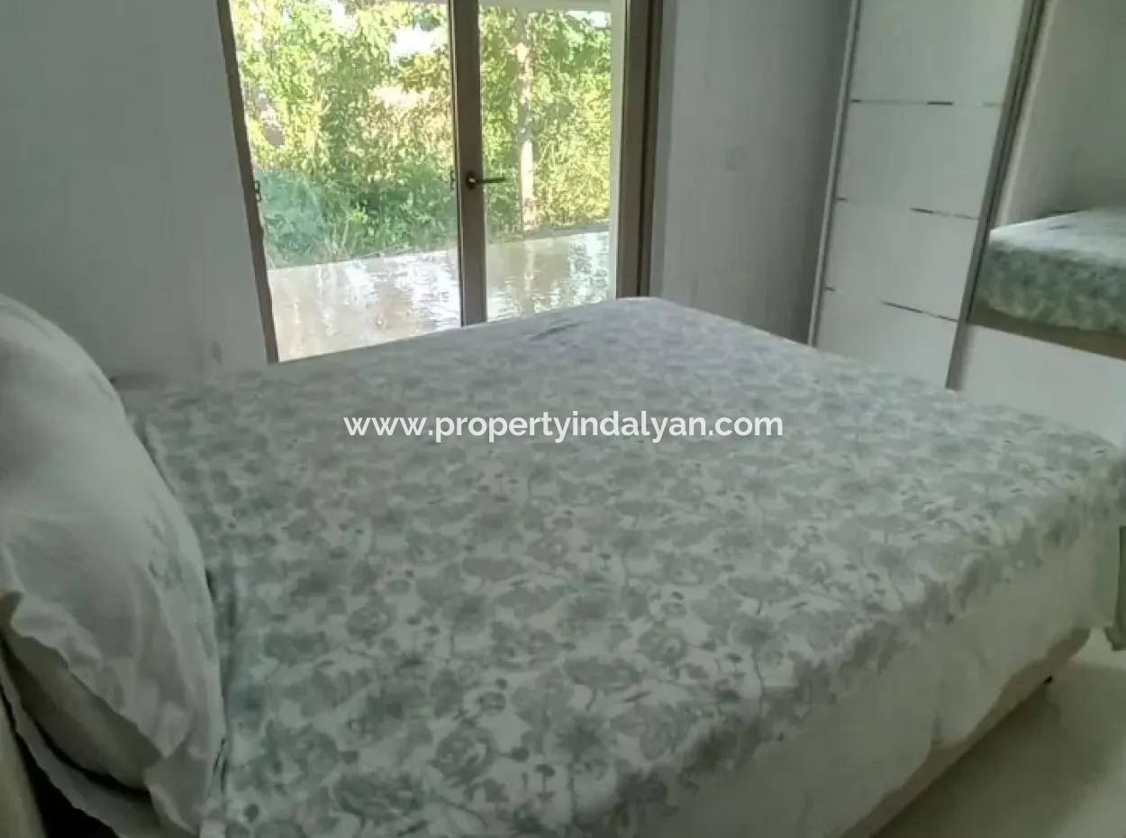 Köyceğiz Köyceğiz Köyünde 4+2 Yüzme Havuzlu Eşyalı Müstakil 2 Daire Kiralık