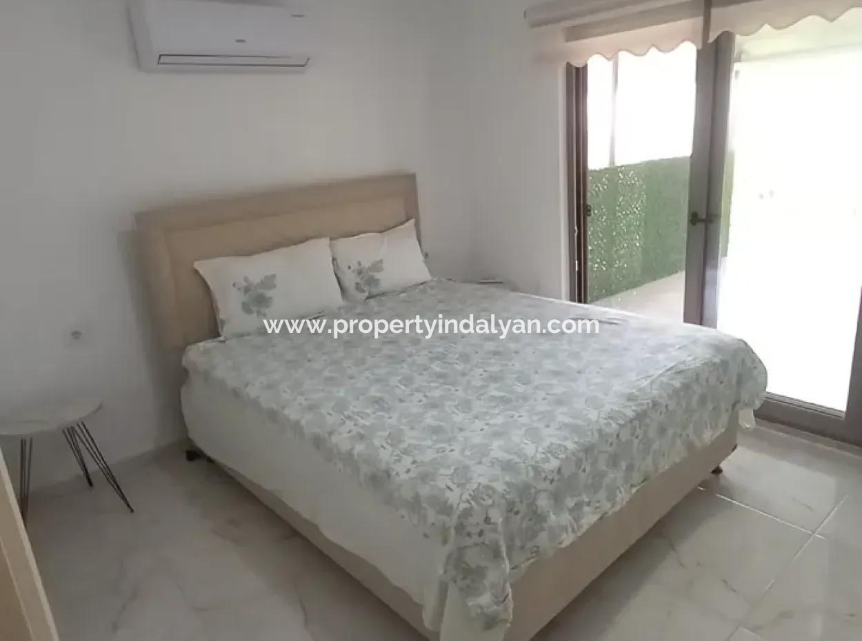 Köyceğiz Köyceğiz Köyünde 4+2 Yüzme Havuzlu Eşyalı Müstakil 2 Daire Kiralık