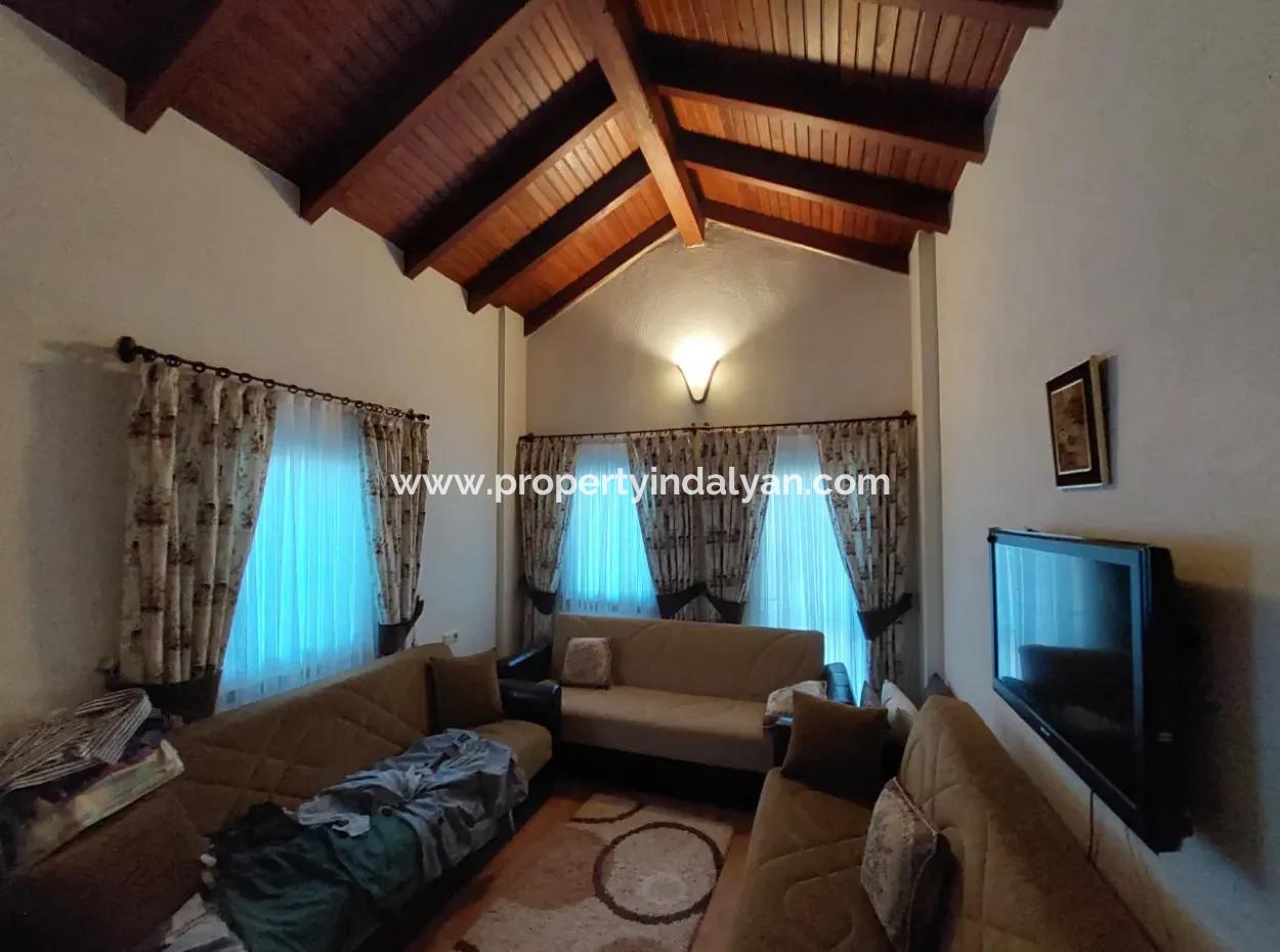 Ortaca Okçularda 543 M2 Köşebaşı Arsada 160 M2 3+1 Dubleks Satılık