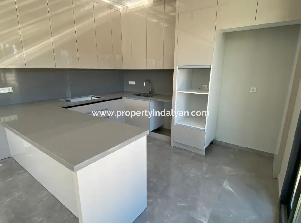 Ortaca Fevziyede Satılık 1000M2 Arsada Ultra Lüks Müstakil Villa.