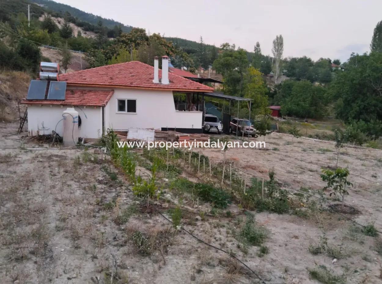Çameli Belevinde 1 700 M2 Arazide 2+1 Müstakil Kelepir Yeni Ev Satılık.