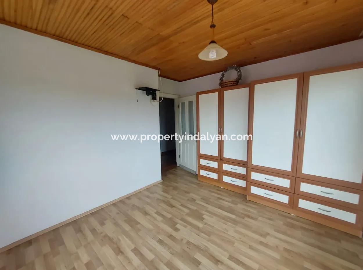 Ortaca Marmarlıda Eşyasız 160 M2, 2+1 Giriş Kat Daire Kiralık.