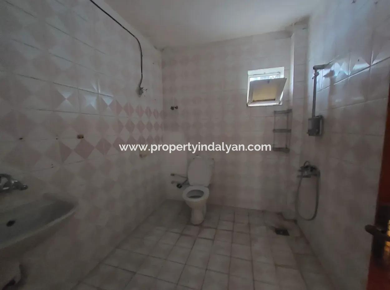 Ortaca Cumhuriyetde 508 M2  İmarlı Arsa Ve Müstakil Ev Satılık