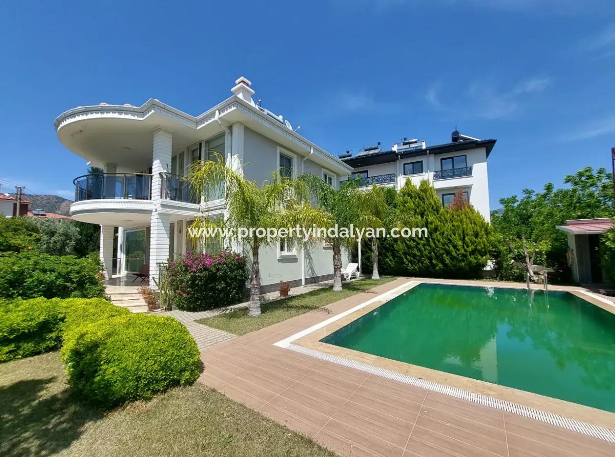 Ortaca Çaylıda, 750 M2 Arsada, 4+1 Lüx Villa Satılık