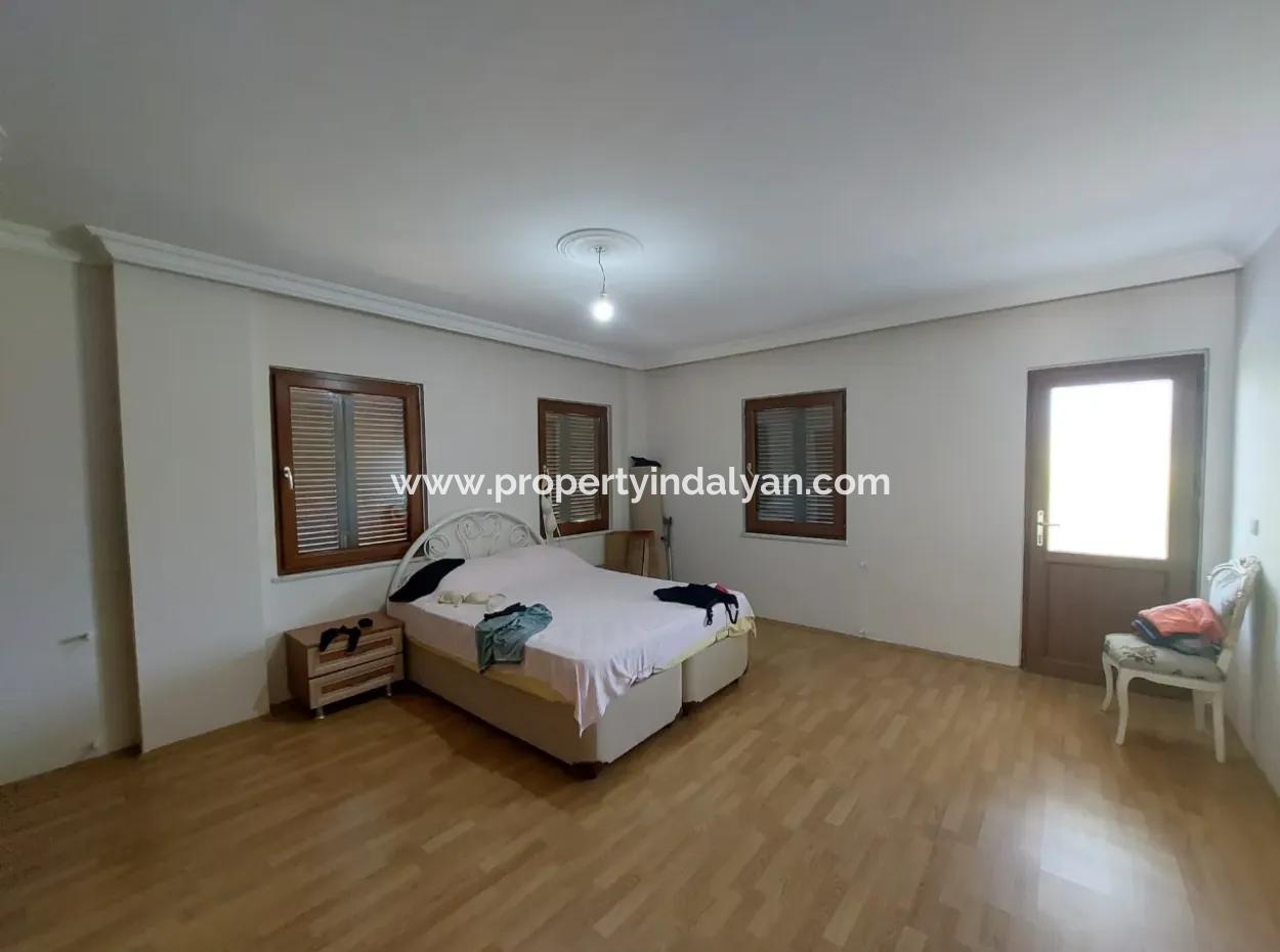 Mugla Dalyanda 7 500 M2 Nar Bahçesinde 5+1 Yüzme Havuzlu Lüks Tripleks Satılık