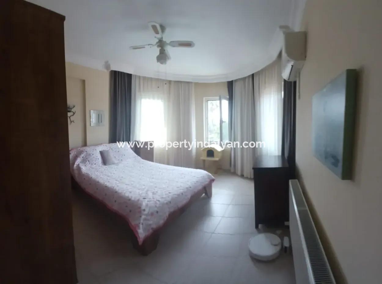 Dalaman Merkezde 780 M2 Arsa Da Havuzlu 3+1 Dubleks Villa Satılık