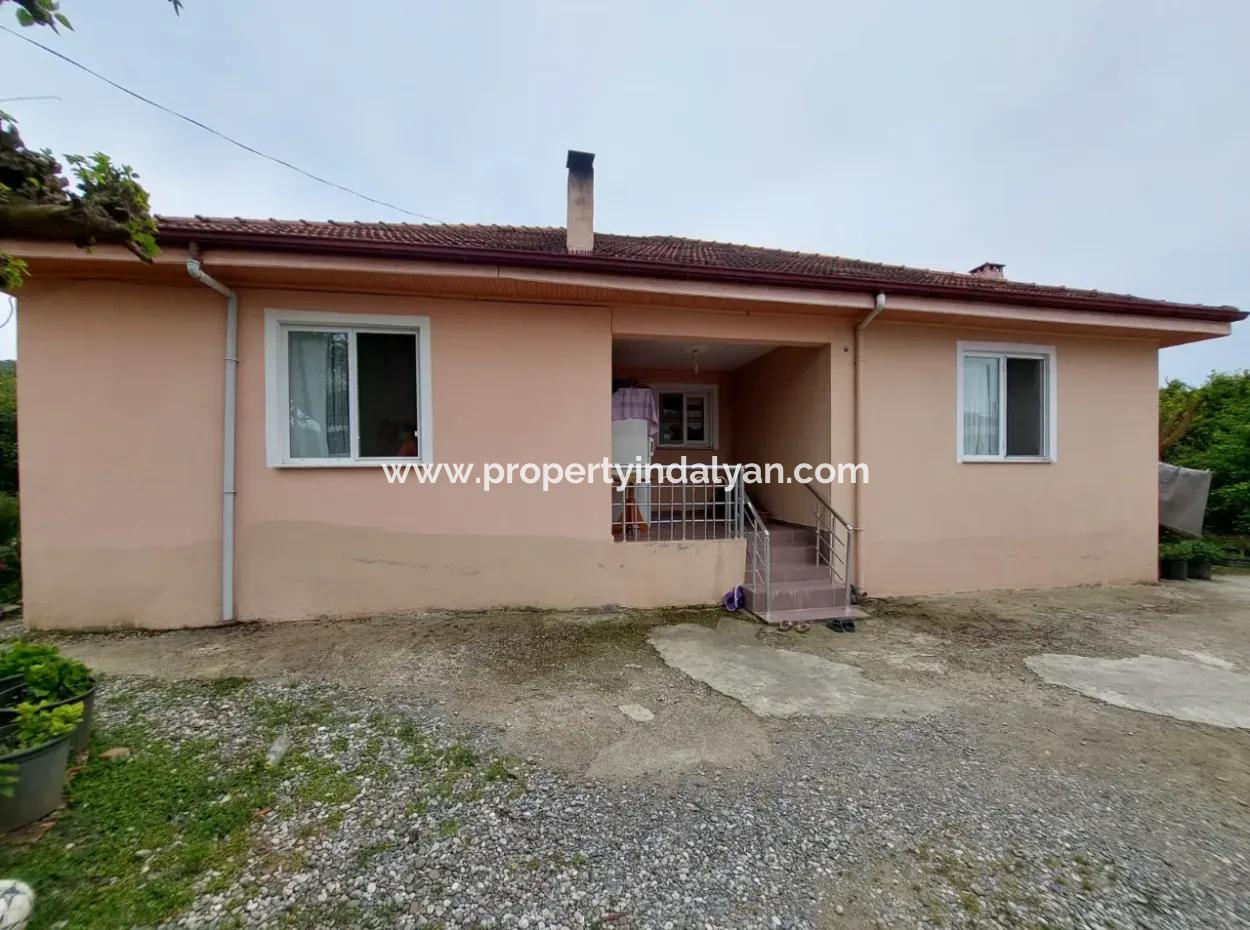 Muğla Köyceğiz Kavakarasında 6.650 M² Verimli Arazide Köy Evi Ve Çiftlik Satılık