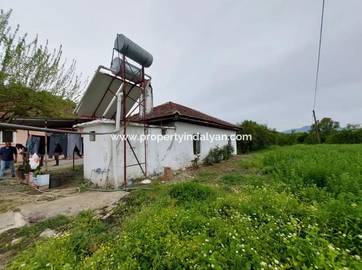 Muğla Köyceğiz Kavakarasında 6.650 M² Verimli Arazide Köy Evi Ve Çiftlik Satılık