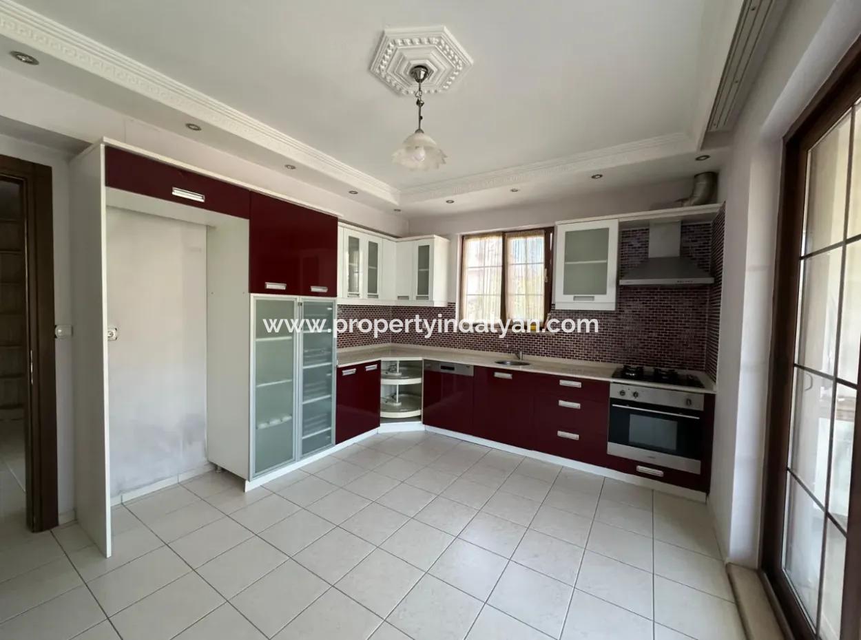 Atatürk Mahallesinde 3+1 Isı Pompalı Daire Kiralık