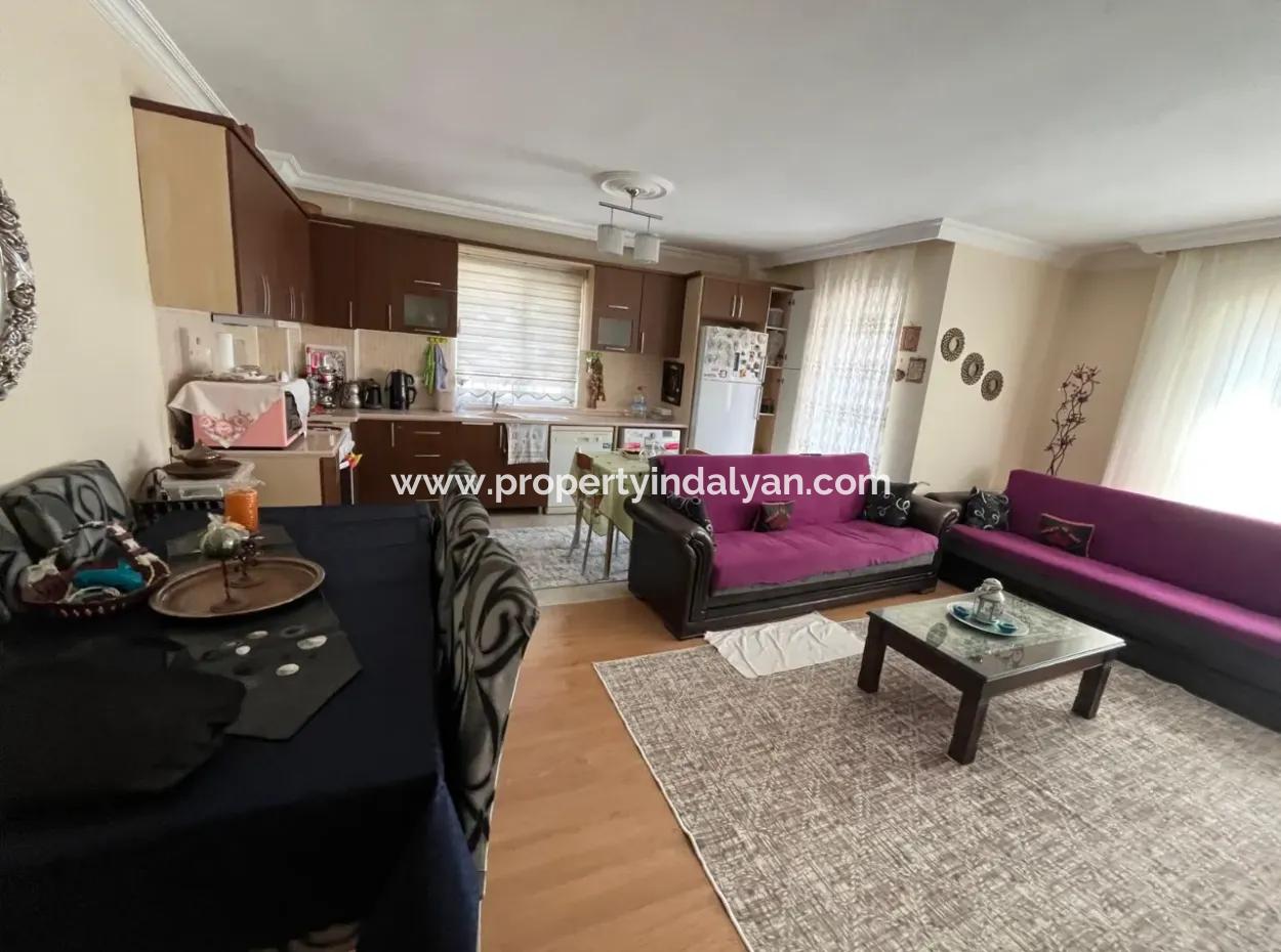 Ortaca Cumhuriyet De Bulvara Cephe 3+1 Daire Satılık